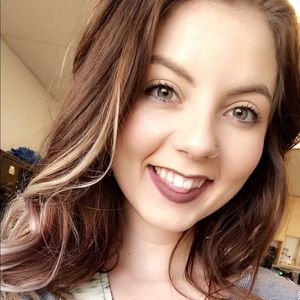 Meet your Posher, Justine